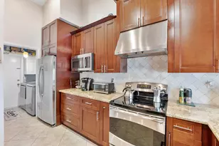 10662 NW 7th Pl, Coral Springs, FL 33071 - Photo 14