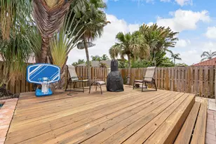 10662 NW 7th Pl, Coral Springs, FL 33071 - Photo 12