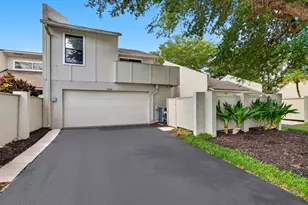 12720 Spinnaker Ln, Wellington, FL 33414 - Photo 2