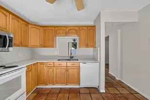 12720 Spinnaker Ln, Wellington, FL 33414 - Photo 14
