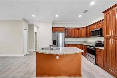 306 N 18th Court #2, Fort Pierce, FL 34950 - Photo 4