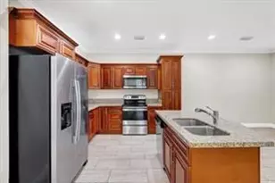 306 N 18th Ct, Fort Pierce, FL 34950 - Photo 1