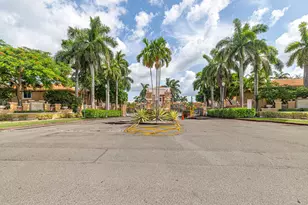 765 SW 107th Ave, Pembroke Pines, FL 33025 - Photo 30