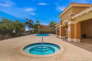 765 SW 107th Ave, Pembroke Pines, FL 33025 - Photo 32