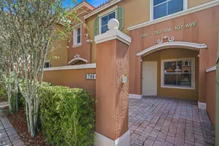 765 SW 107th Ave, Pembroke Pines, FL 33025 - Photo 26