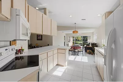 1301 NW Bentley Circle #B, Port Saint Lucie, FL 34986 - Photo 6