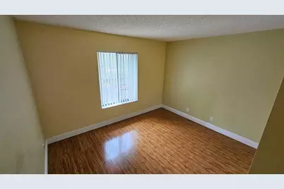 205 Foxtail Drive #H3, Greenacres, FL 33415 - Photo 10