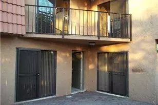 8141 Severn Dr, Boca Raton, FL 33433 - Photo 4