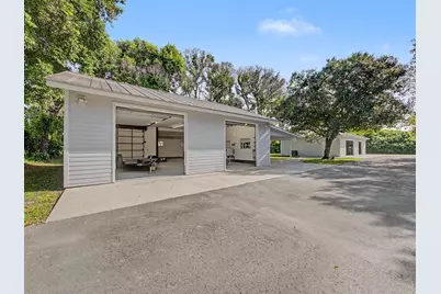 5625 SE Ault Avenue, Stuart, FL 34997 - Photo 2