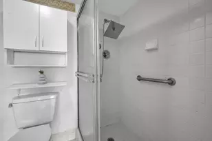 13001 SW 15th Ct, Pembroke Pines, FL 33027 - Photo 18
