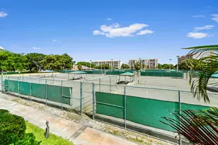 2828 Tennis Club Dr, West Palm Beach, FL 33417 - Photo 16