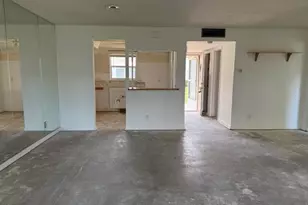 300 Bonnie Blvd, Palm Springs, FL 33461 - Photo 2