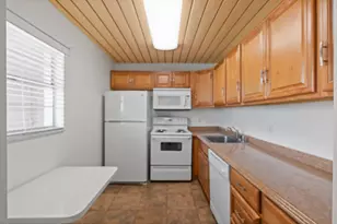 2515 NE 2nd Ct, Boynton Beach, FL 33435 - Photo 10
