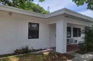 2101 SE 4th Ave, Fort Lauderdale, FL 33316 - Photo 2