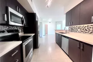 729 NW 2nd St, Miami, FL 33128 - Photo 2