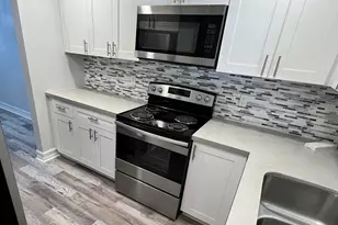 1340 NE 28th Ave, Pompano Beach, FL 33062 - Photo 8