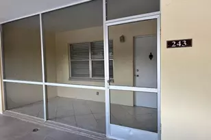 1340 NE 28th Ave, Pompano Beach, FL 33062 - Photo 10