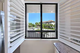 2601 Marina Isle Way, Jupiter, FL 33477 - Photo 12