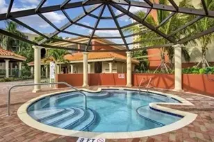 9517 Fontainebleau Blvd, Miami, FL 33172 - Photo 10