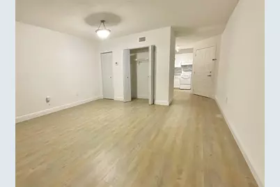 9517 Fontainebleau Boulevard #521-428, Miami, FL 33172 - Photo 4