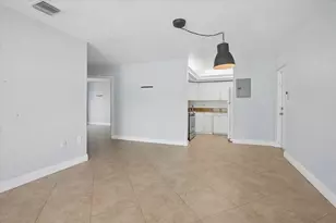 2420 SE 17th St, Fort Lauderdale, FL 33316 - Photo 4