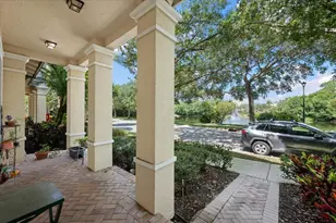 335 E Thatch Palm Cir, Jupiter, FL 33458 - Photo 2