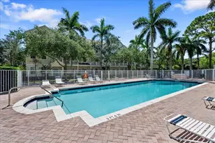 335 E Thatch Palm Cir, Jupiter, FL 33458 - Photo 38