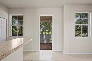 335 E Thatch Palm Cir, Jupiter, FL 33458 - Photo 12