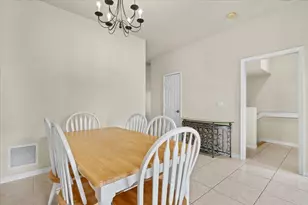 335 E Thatch Palm Cir, Jupiter, FL 33458 - Photo 10