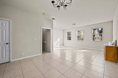 335 E Thatch Palm Circle #104, Jupiter, FL 33458 - Photo 6