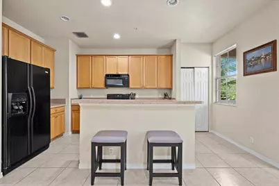 335 E Thatch Palm Circle #104, Jupiter, FL 33458 - Photo 10