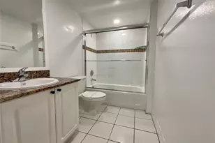 9517 Fontainebleau Blvd, Miami, FL 33172 - Photo 2