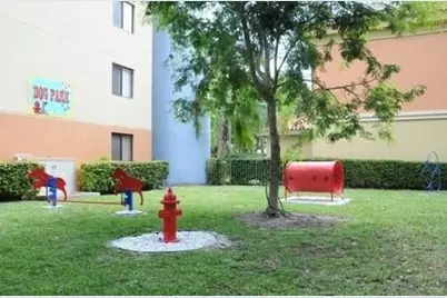 9517 Fontainebleau Boulevard #601-506, Miami, FL 33172 - Photo 12