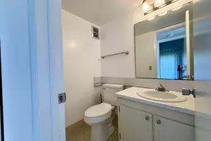 9 Hastings A, West Palm Beach, FL 33417 - Photo 6