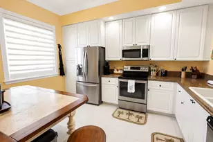 21 Harbour Isle Dr W, Fort Pierce, FL 34949 - Photo 6