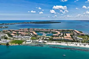 21 Harbour Isle Dr W, Fort Pierce, FL 34949 - Photo 18