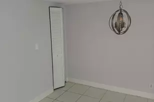 3015 Oaktree Ln, Hollywood, FL 33021 - Photo 8
