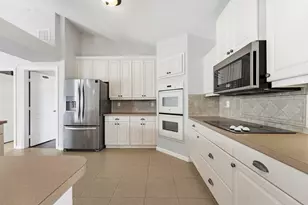 2314 SE Calcutta Cir, Port Saint Lucie, FL 34952 - Photo 14