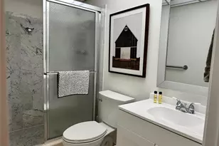 6449 Bay Club Dr, Fort Lauderdale, FL 33308 - Photo 12
