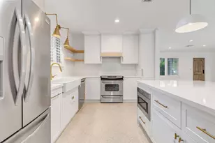 246 Gray St, West Palm Beach, FL 33405 - Photo 10
