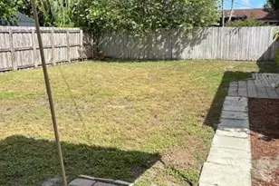 4330 NW 10th St, Coconut Creek, FL 33066 - Photo 8