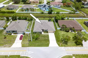 1399 SW Edinburgh Dr, Port Saint Lucie, FL 34953 - Photo 2