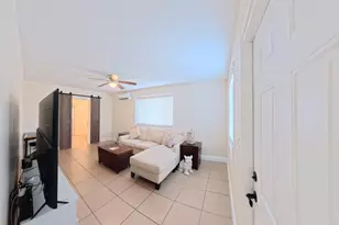 407 NW 7th St, Boynton Beach, FL 33426 - Photo 6