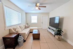 407 NW 7th St, Boynton Beach, FL 33426 - Photo 4
