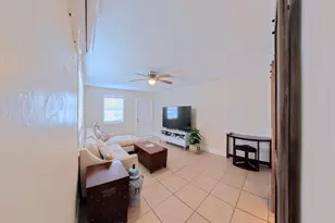 407 NW 7th St, Boynton Beach, FL 33426 - Photo 8