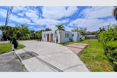 407 NW 7th Street #A, Boynton Beach, FL 33426 - Photo 2