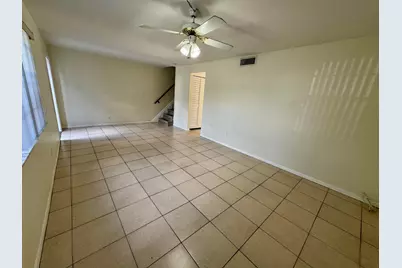 8028 SW 17th Place, Davie, FL 33324 - Photo 12