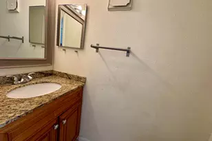 8028 SW 17th Pl, Davie, FL 33324 - Photo 10