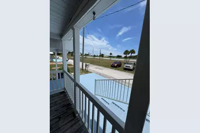 2023 Saint Lucie Boulevard #309, Fort Pierce, FL 34946 - Photo 4