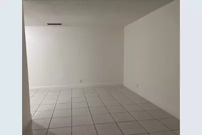 1916 SW 11th Street #Unit 26, Fort Lauderdale, FL 33312 - Photo 2